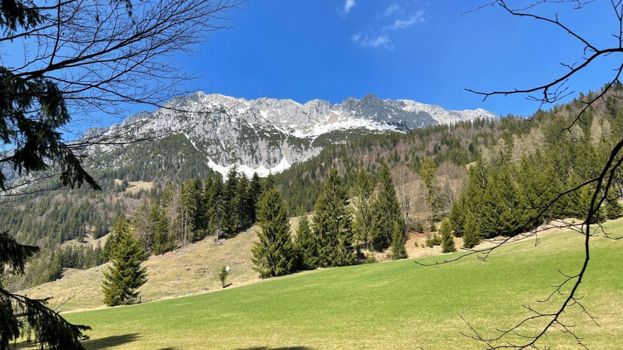 Haizelrock Kirchberg in Tirol
